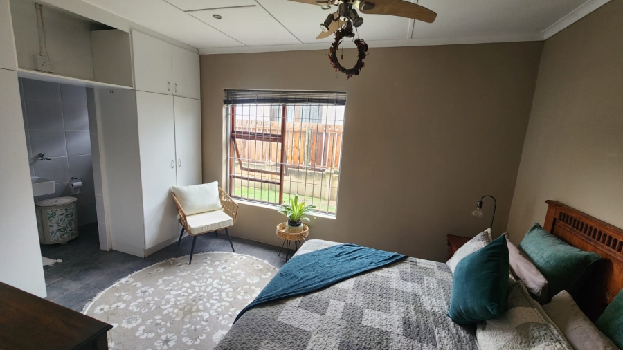 3 Bedroom Property for Sale in Noorsekloof Eastern Cape